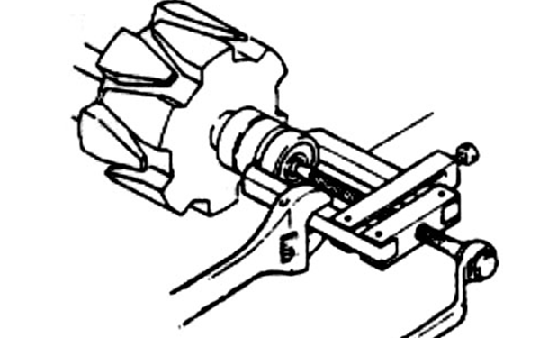 使用拉拔器拆卸軸承-柴油發電機組.png