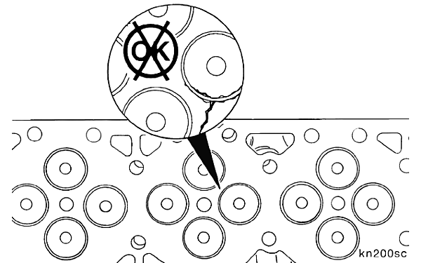 柴油機缸蓋與氣門結合面裂紋示意圖.png